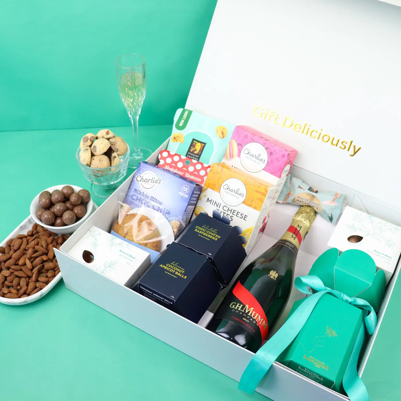 Luxury G.H. Mumm Champagne Gift Hamper