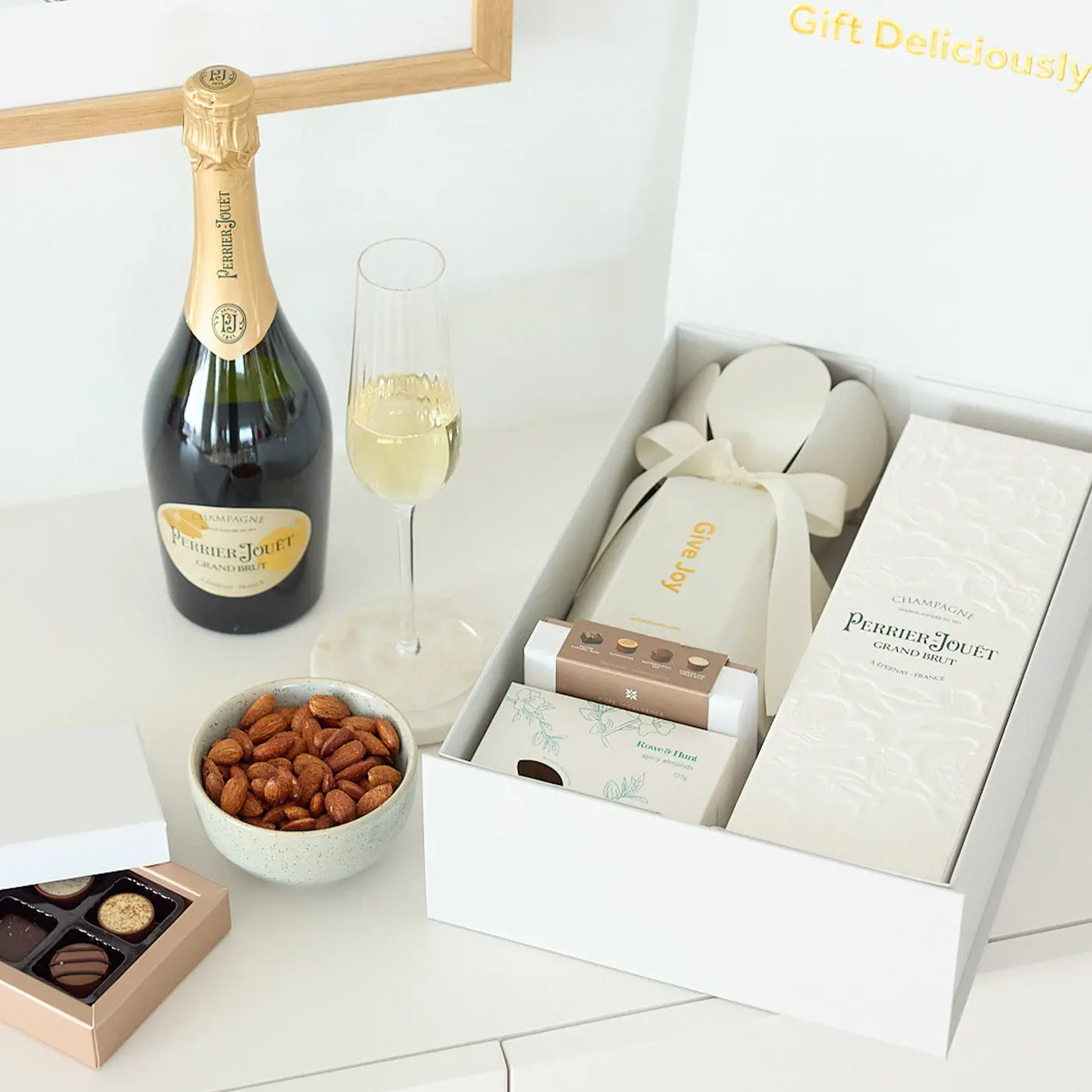 Perrier-Jouët Champagne & Gourmet Gift Hamper
