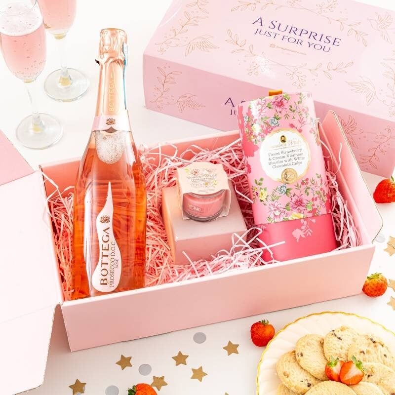 Strawberries & Sparkle Collection Hamper