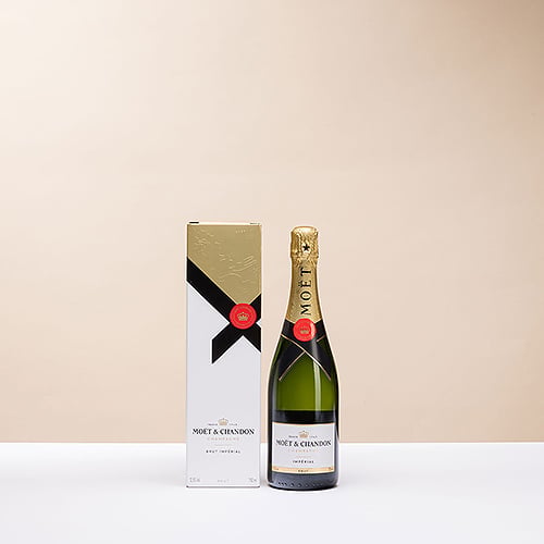 Moet & Chandon Brut Imperial in gift box, 75cl