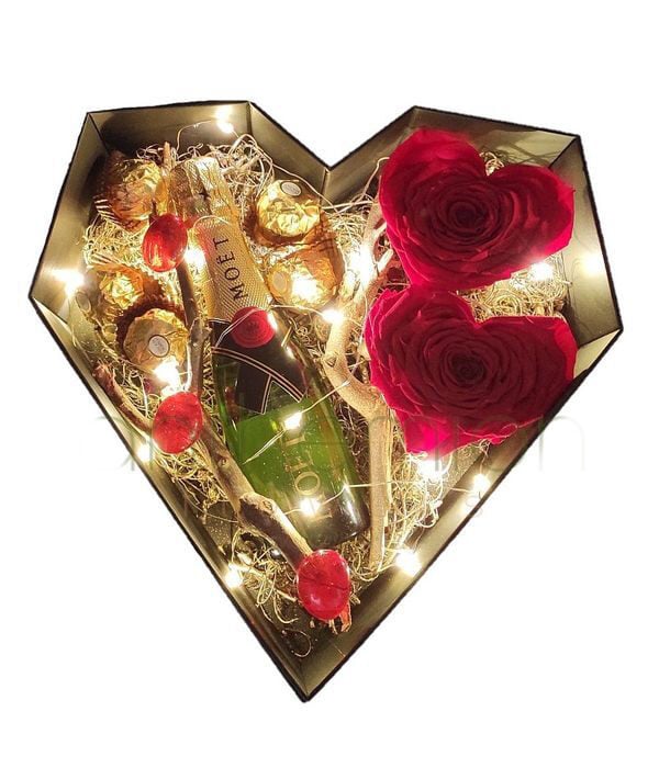 Forever Roses In Heart Box With Moet And Lights (Basic)