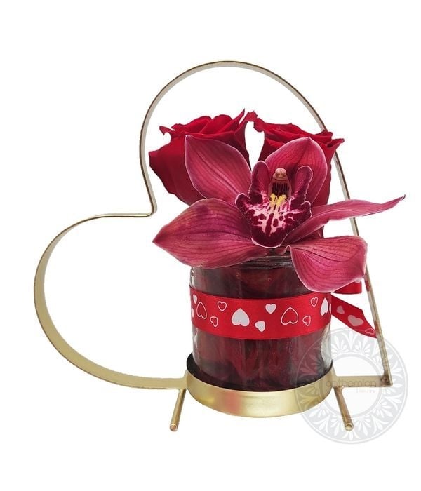 Metallic heart base with flowers