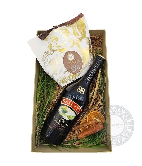 Box with Baileys and wafers