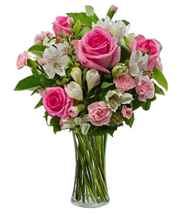Bouquet of roses and alstromerias