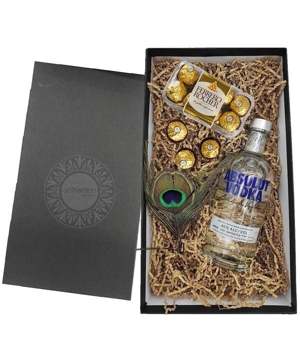 Gift box with Absolut vodka and chocolates