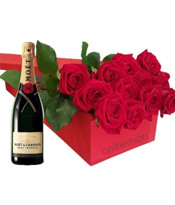 Gift box with roses and MOET 200ml
