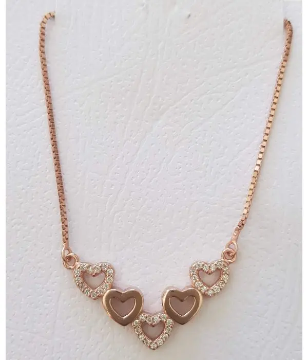 Pendant with garland of hearts