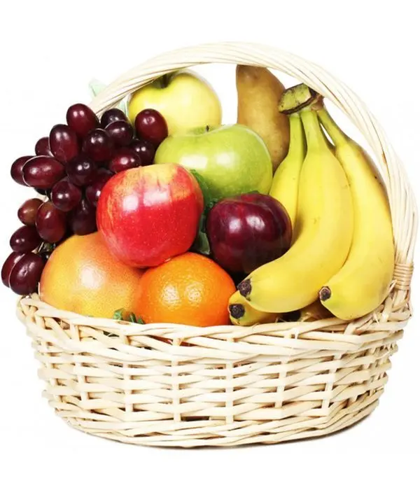 Basket with seasonal fruits (Basic)