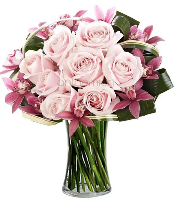 Bouquet with pink roses and red orchids (Basic)