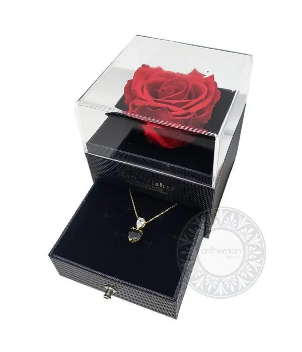 Forever rose and heart-shaped pendant