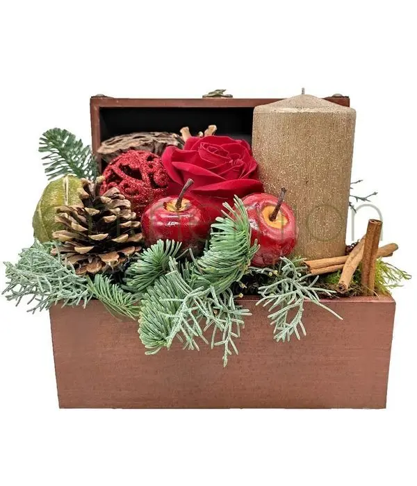 Festive chest (choose candle colour)