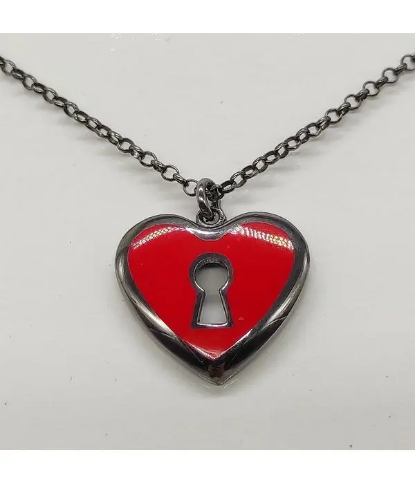 Pendant red padlock