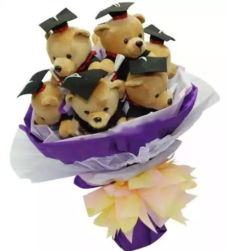 Graduation Bouquet 14 (8pcs convocation winnie pooh)