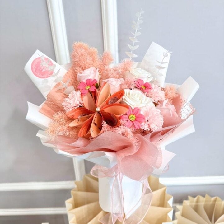 Fancy Soap Bouquet 08 (Value of banknote 10)