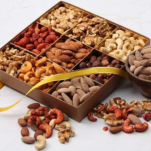 Gourmet Nuts Selection Box