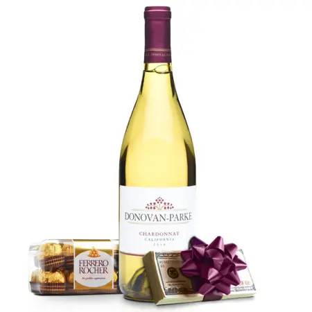 Lei with White Wine and Chocs