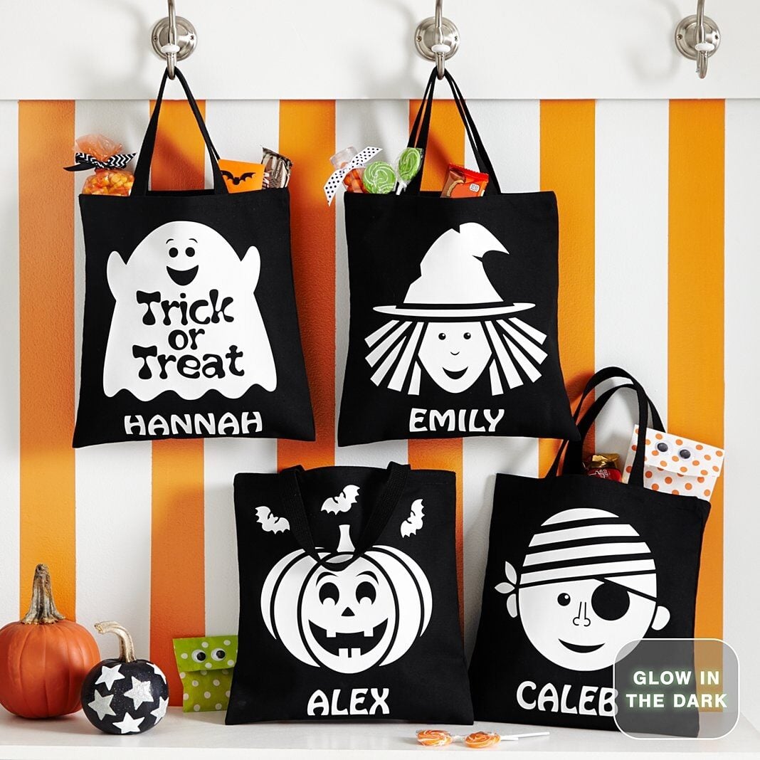 Ghostly Glow Halloween Glow In The Dark Treat Bags