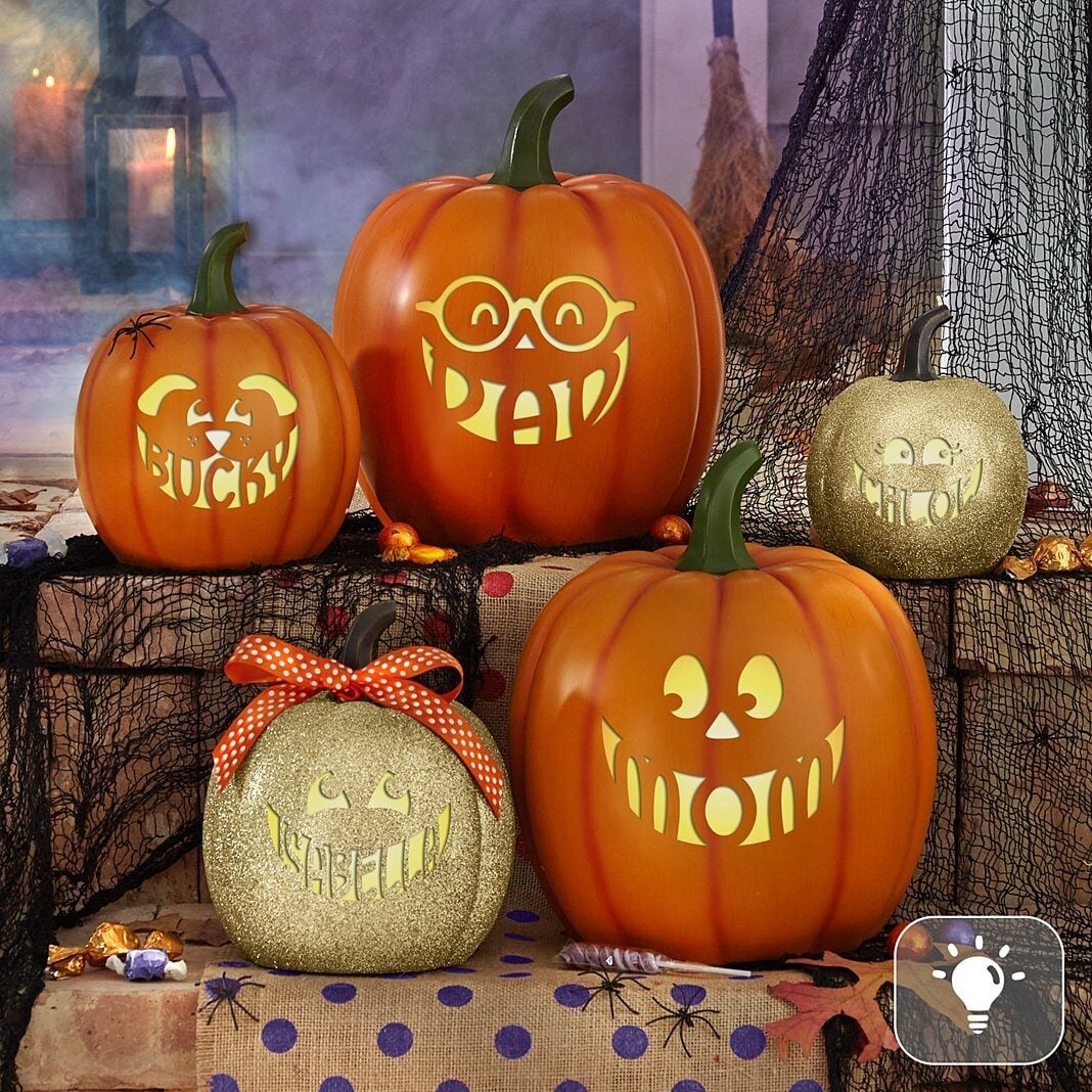 Light-Up Design Your Own Pumpkin Family