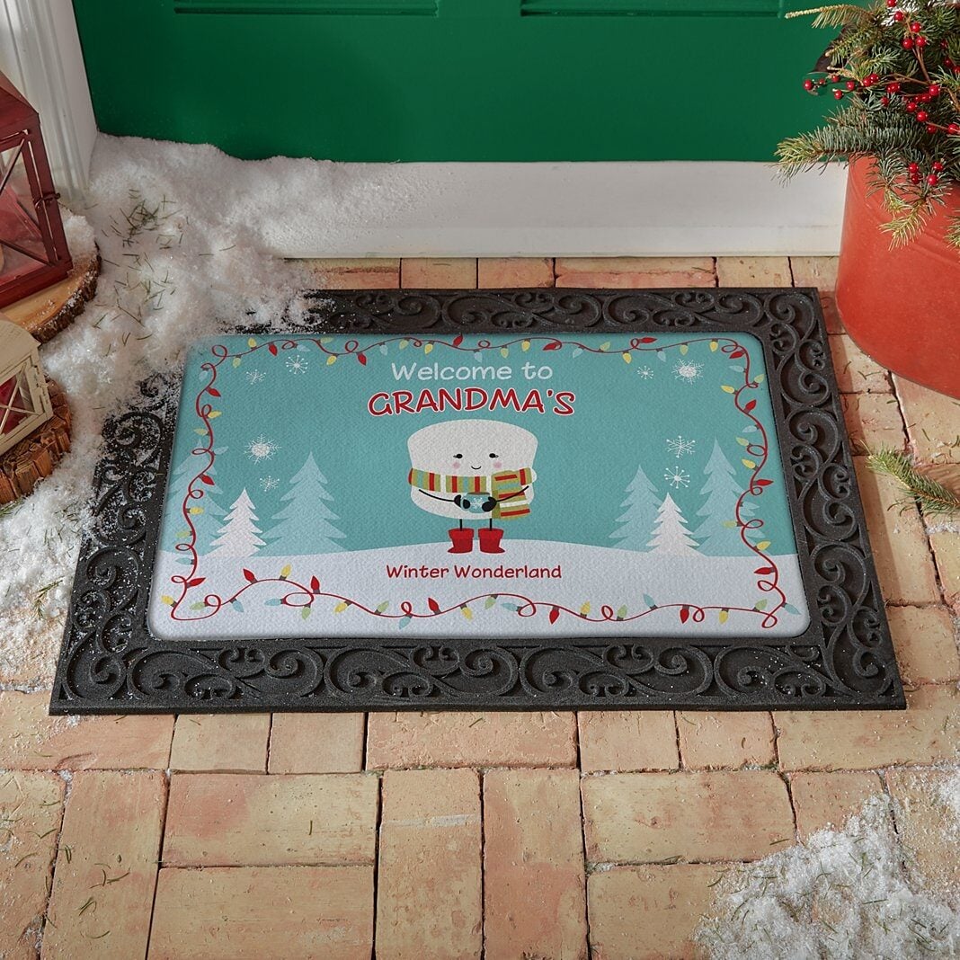 Lovable Marshmallow Holiday Doormat (17x27)