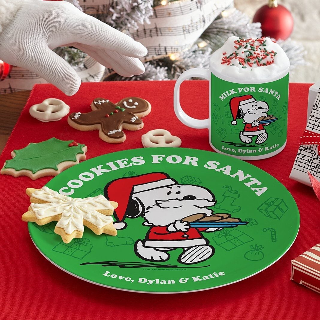 PEANUTSÂ® Cookies for Santa Plate & Mug (Mug)