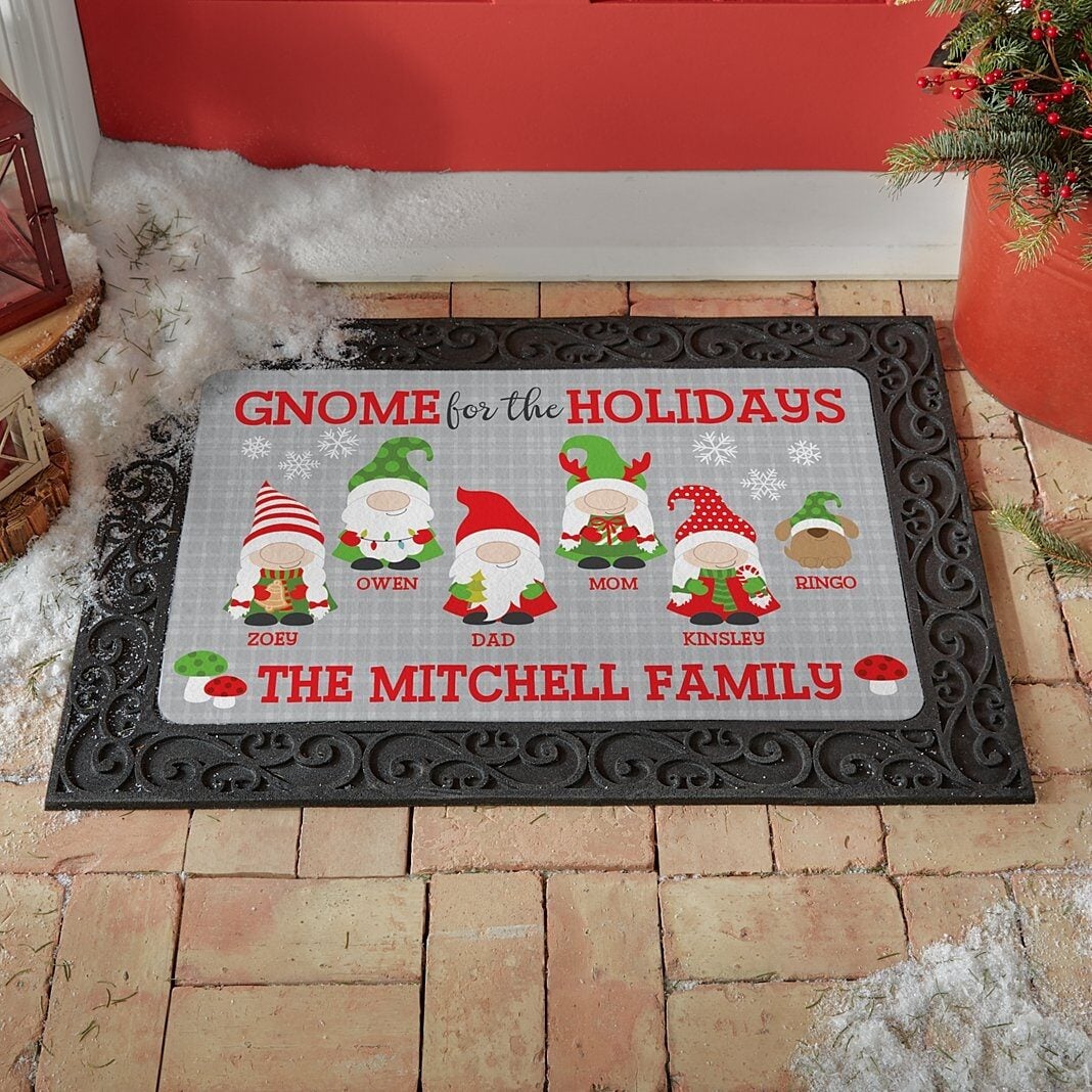 New Holiday Gnome Family Doormat (17x27)