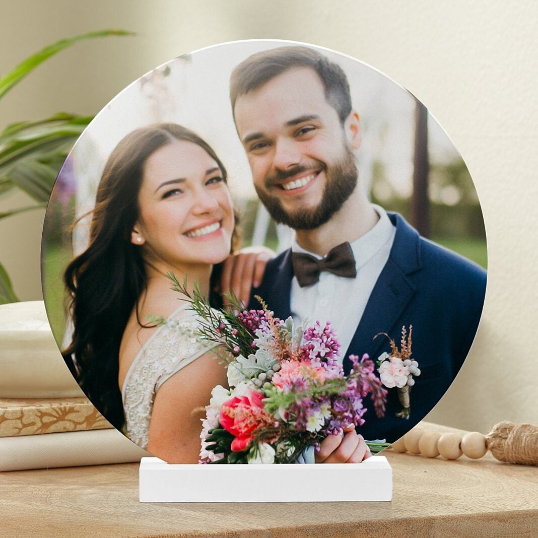 Picture-Perfect Photo Wood Circle with Stand