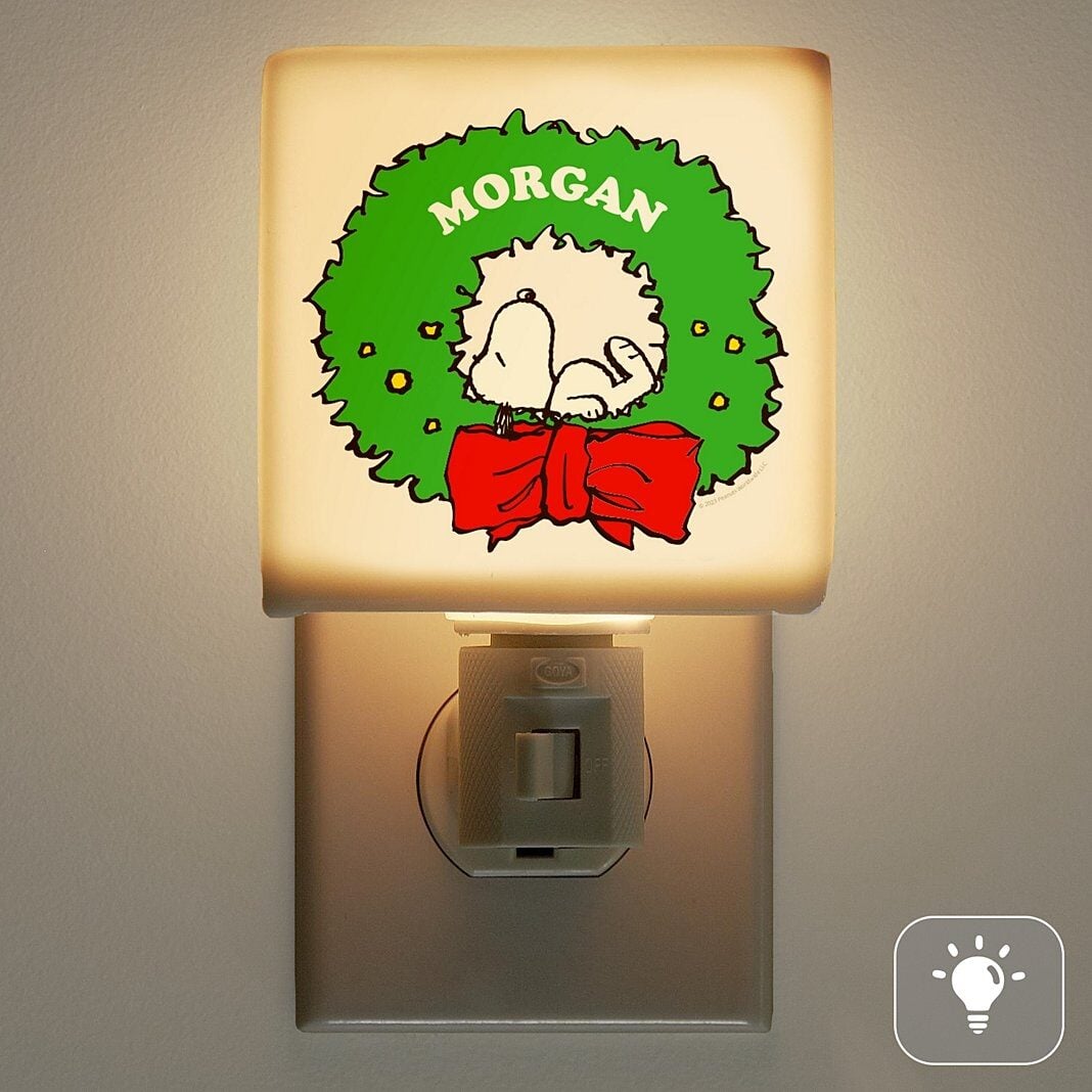 PEANUTS® Snoopy Holiday Wreath Nightlight
