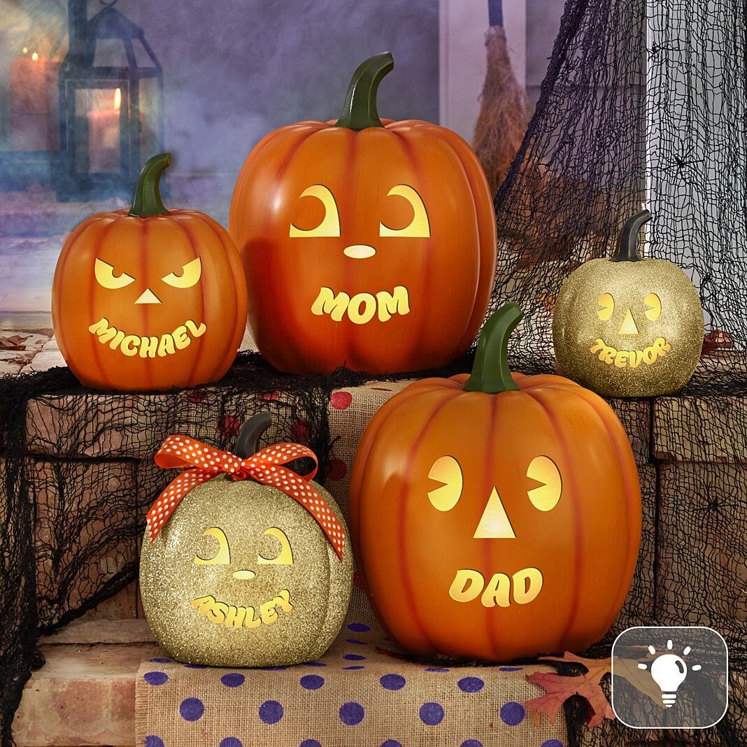 Light-Up Goofy Faces Pumpkin