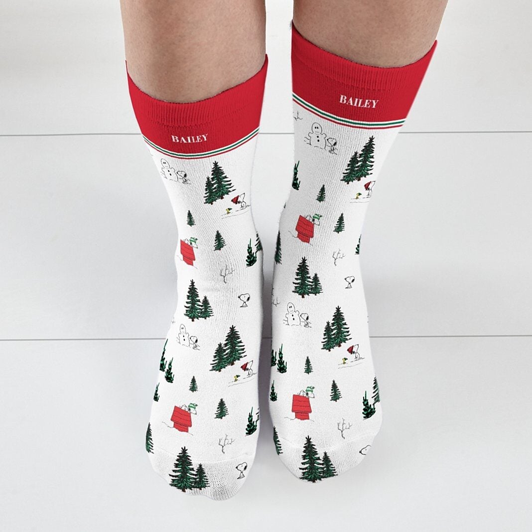 PEANUTS® Winter Snoopy All Over Pattern Socks