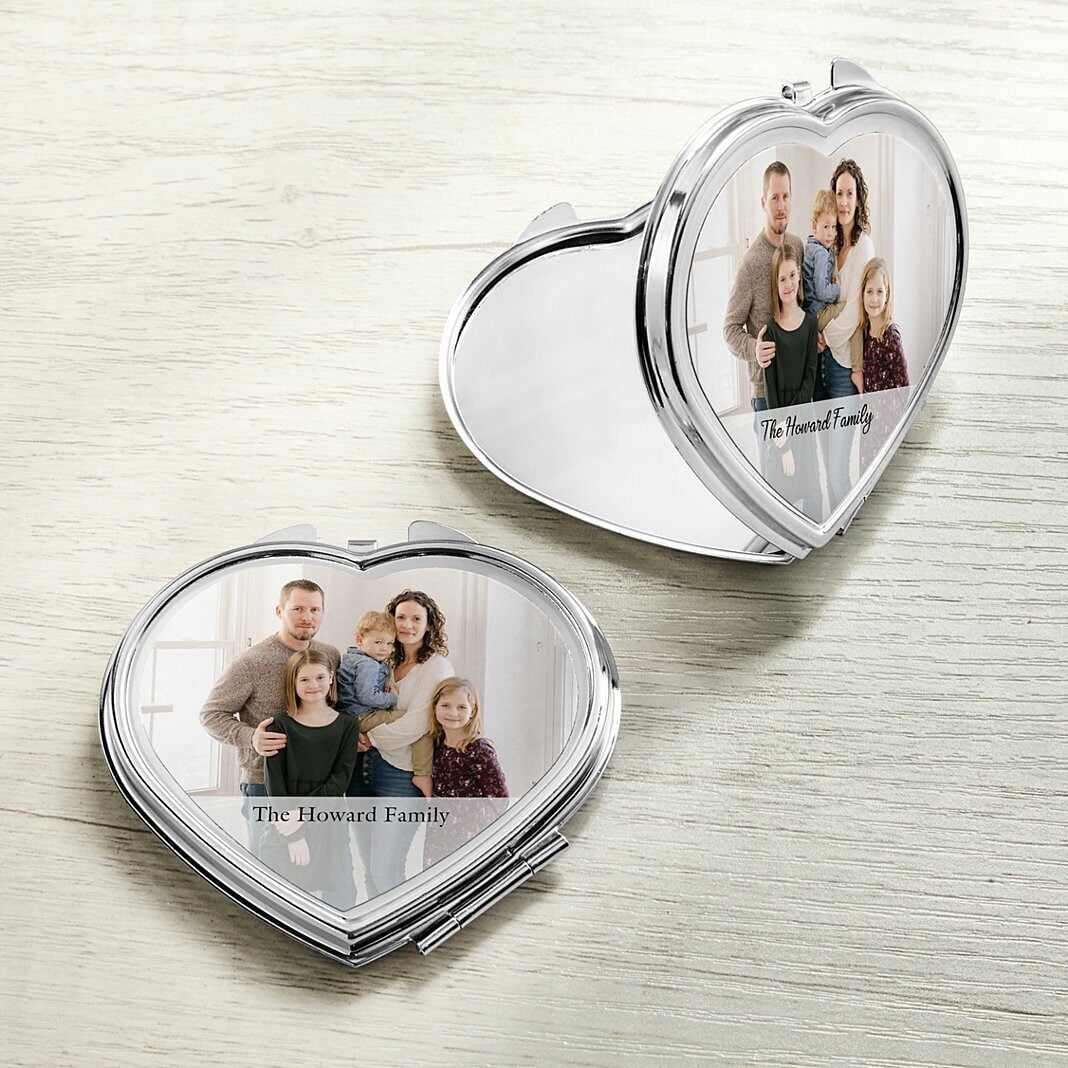 Picture-Perfect Photo Heart Mirror