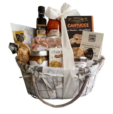 Hamper culinary mediterranean trip