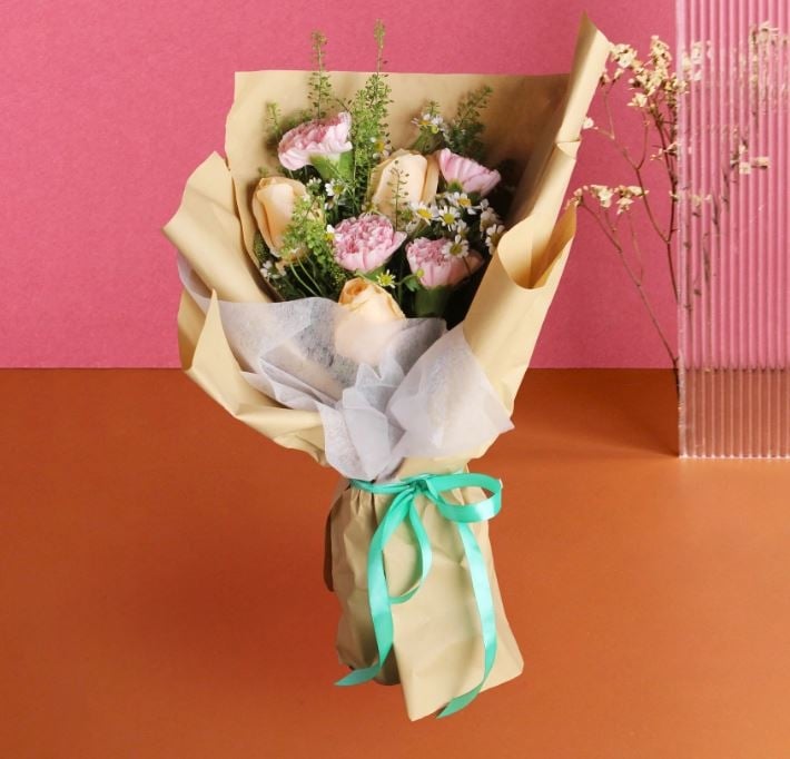 Honey Fresh Flower Bouquet