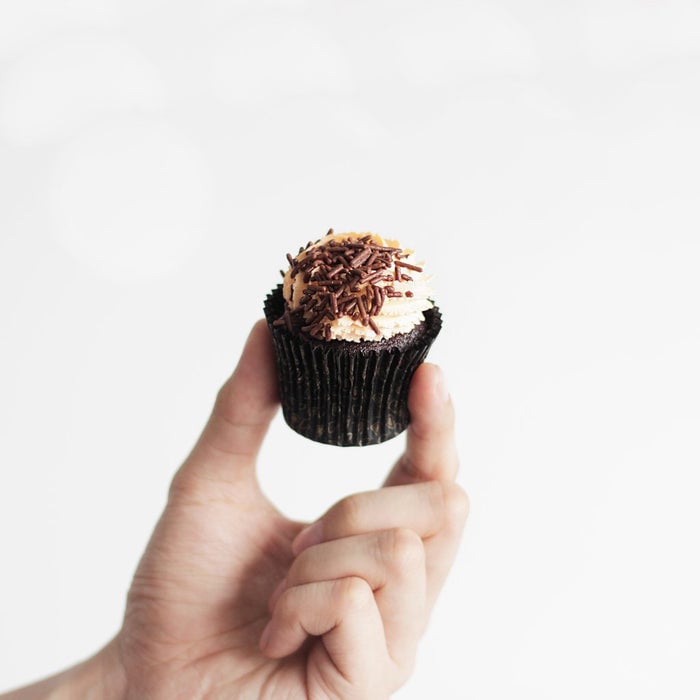Dark Chocolate Orange Cupcakes (12 Pieces)