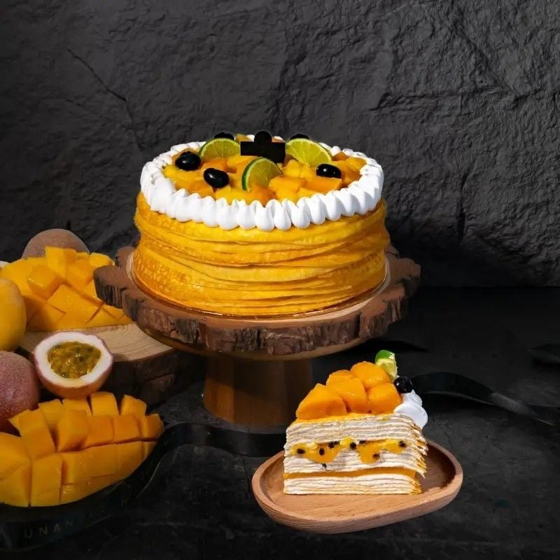 Alphonso Mango Passion Crepe (4 inch (±0.3 kg, serve 2-4 pax))