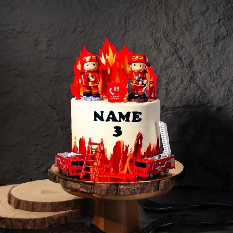 Firefighter Theme Cake (6 inch (±1.2 kg, serve 10-20 pax))