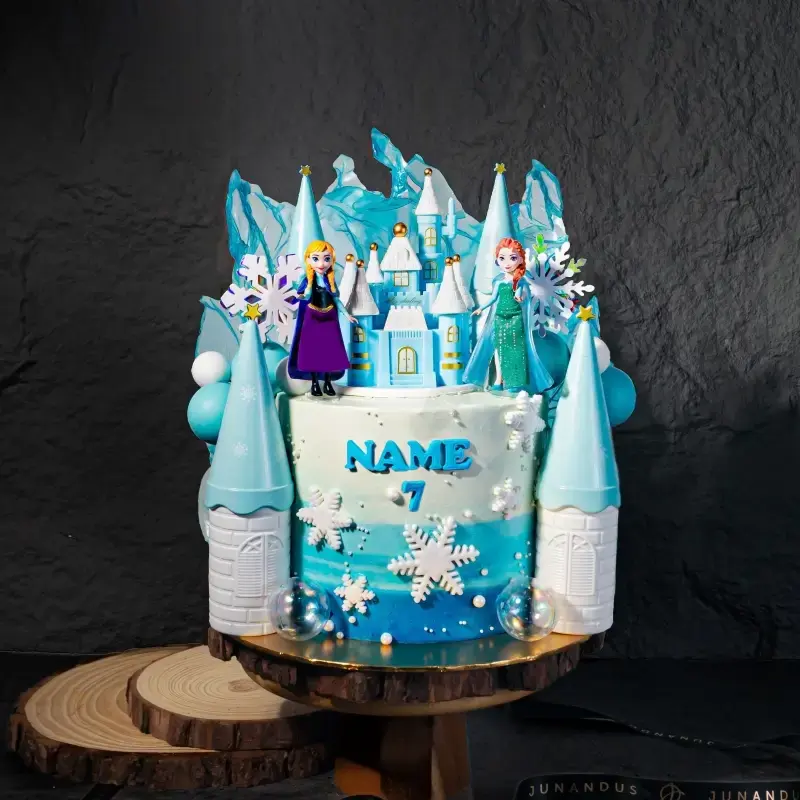 Snow Castle Theme Cake (6 inch (±1.2 kg, serve 10-20 pax))