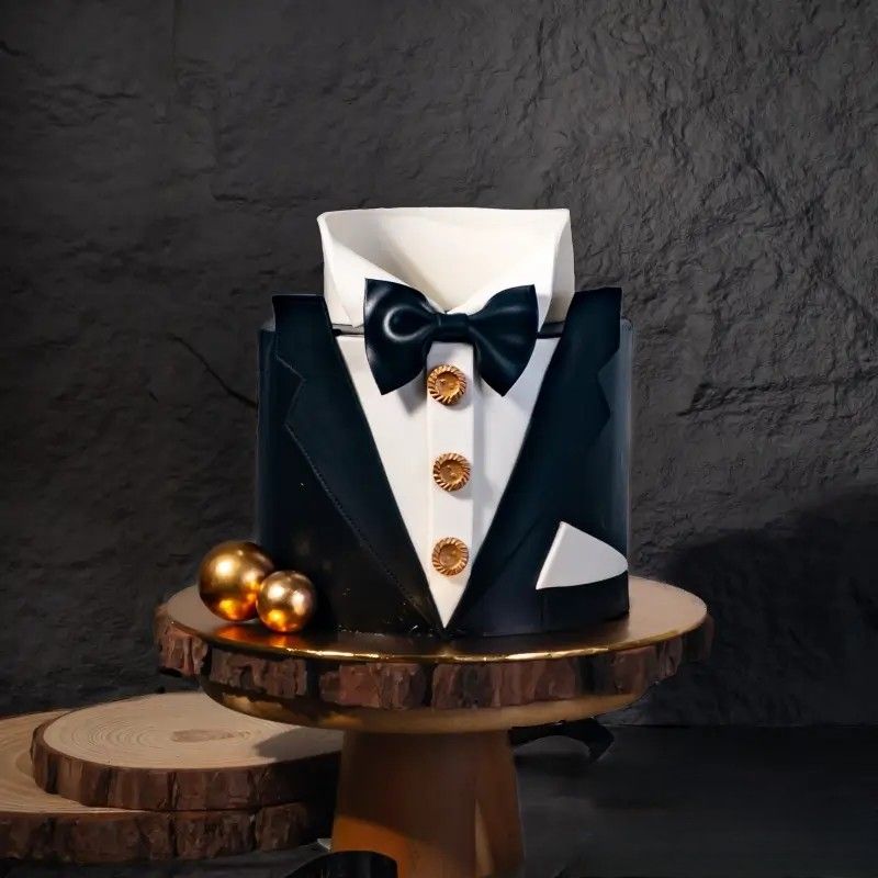 Tuxedo-Theme-Cake