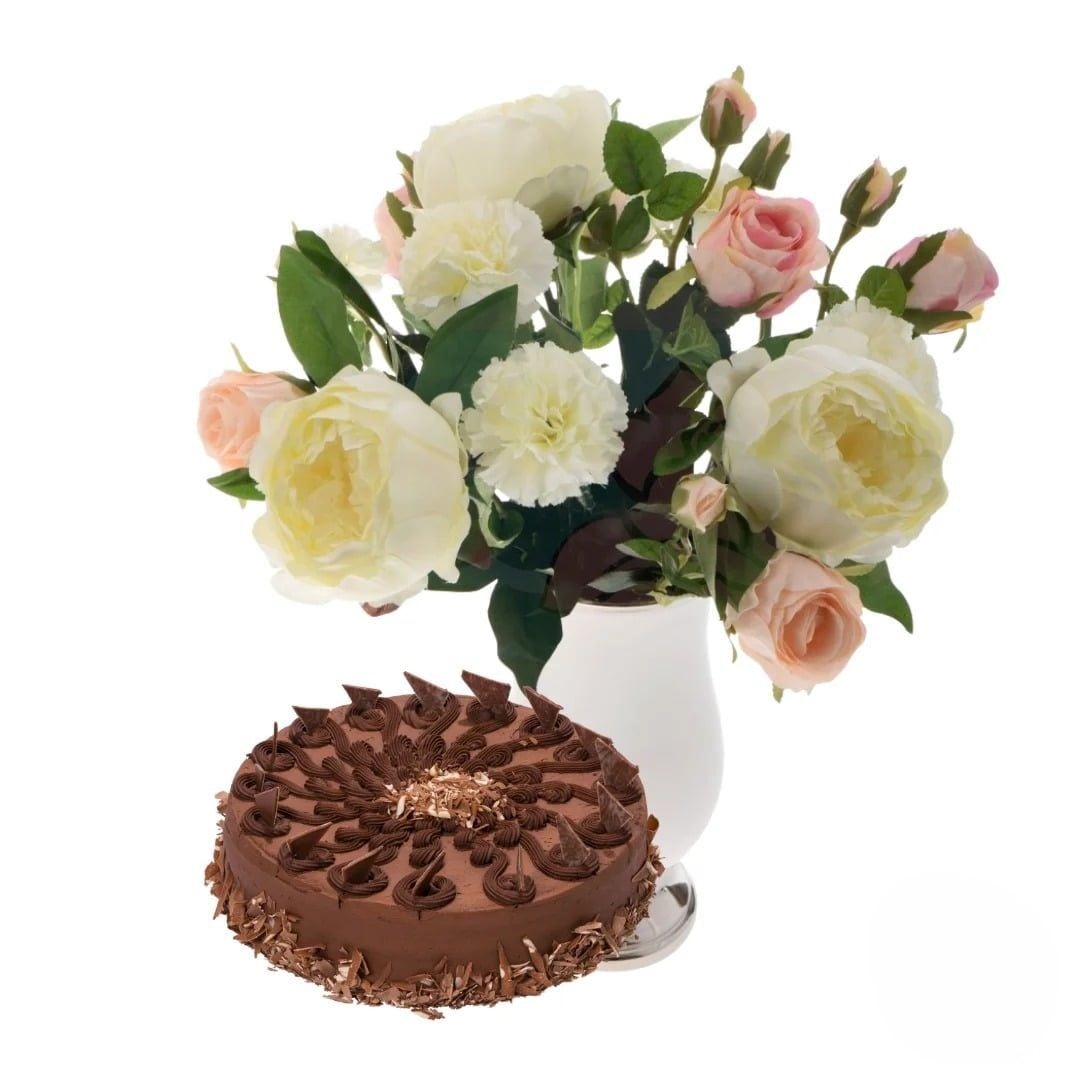 Romantic pink and white bouquet with chocolate cake (Refined)