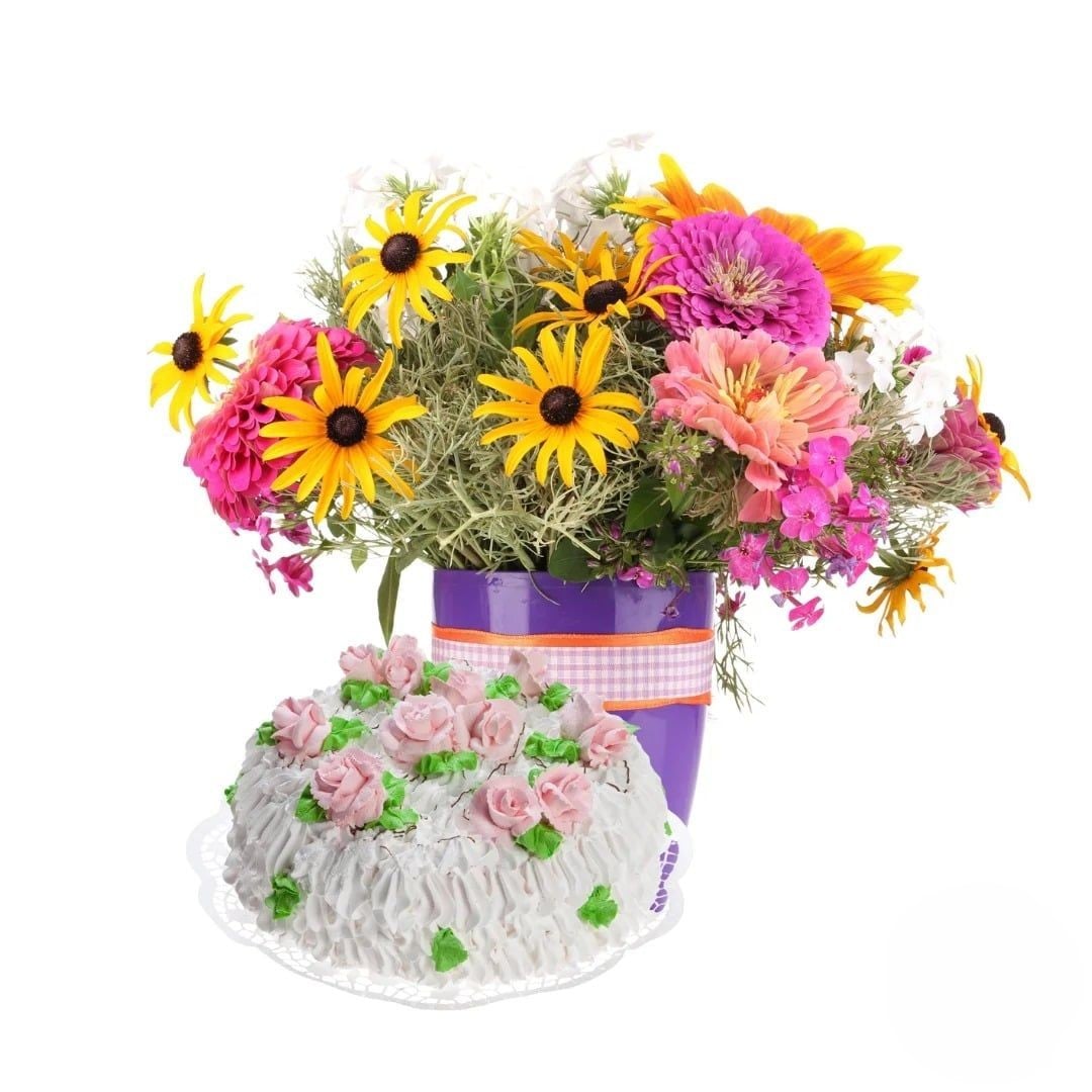 Spring bouquet with cream cake (Refined)