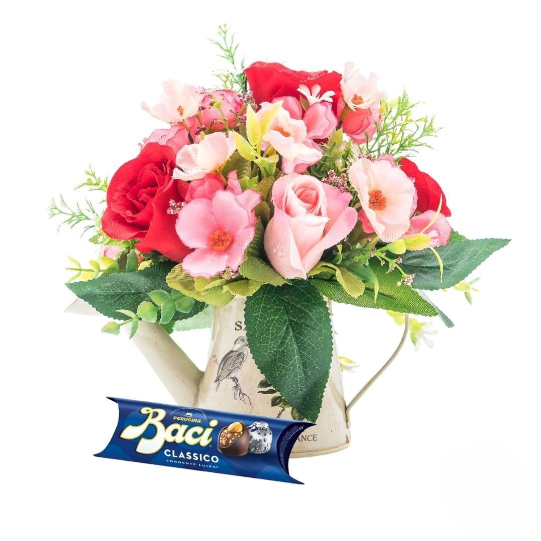 Bouquet of red and pink roses with chocolates (Refined)