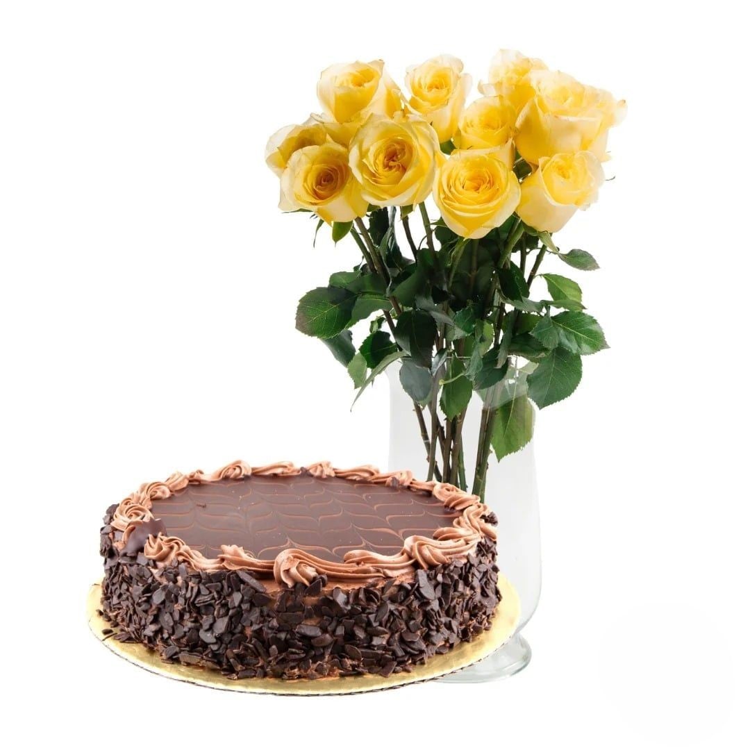 Bouquet of yellow roses with chocolate cake (Refined)