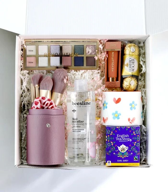 REVOLUTION Celestial Icon Eyeshadow Palette & Lip Balm Glow Gift box