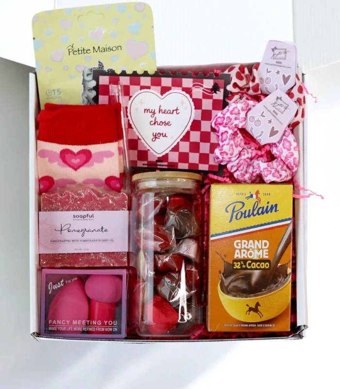 Sweet Between Us Gift Box