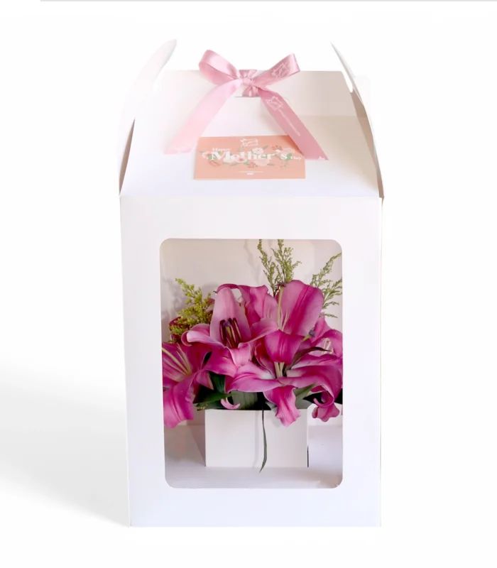Elegant Lily Bouquet in a Luxury Window Box