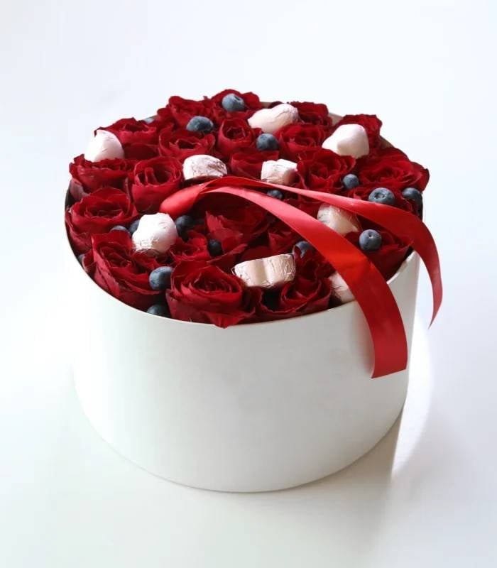 Blueberry Kisses – Roses & Chocolate Box