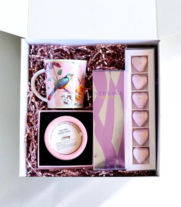 Versace Woman EDP Gift Box  A Statement of Style & Scent