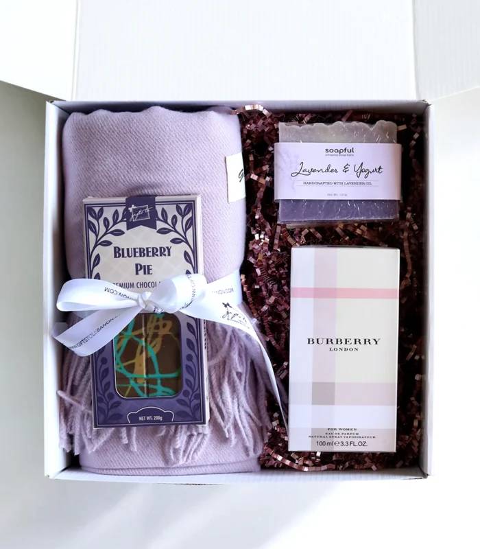 BURBERRY LONDON EDP and Scarf Gift Box For Her
