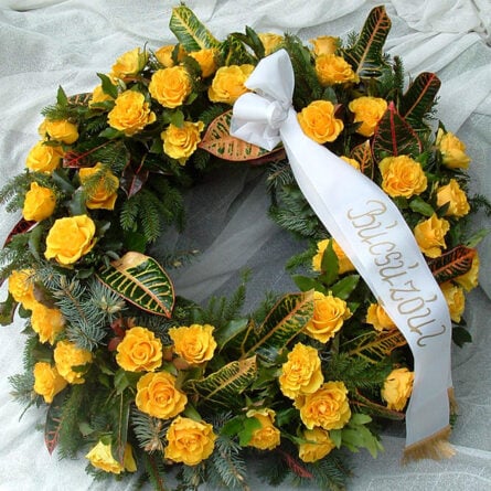 Farewell us - Greek Wreath yellow roses (Medium)