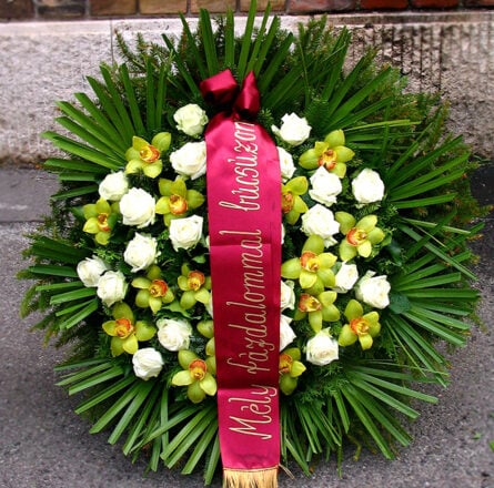 Wreath of white roses and green orchids (Medium)