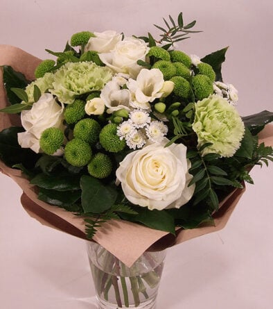Fresh wind - bouquet in green and white XXL